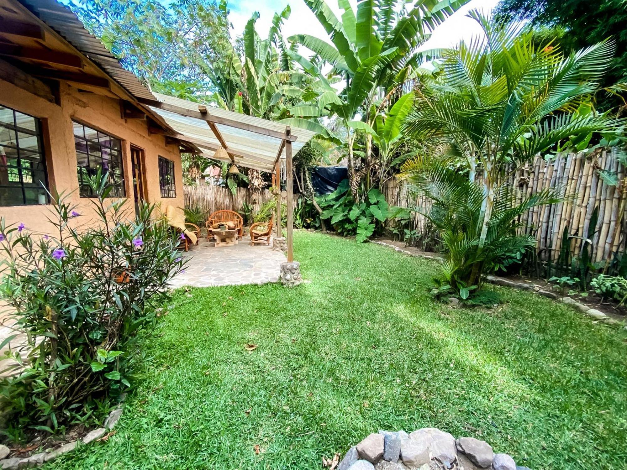 Unicorn Reborn - Peaceful Rentals San Marcos La Laguna Dış mekan fotoğraf